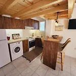 Luxury Loft Vivian Daire *
